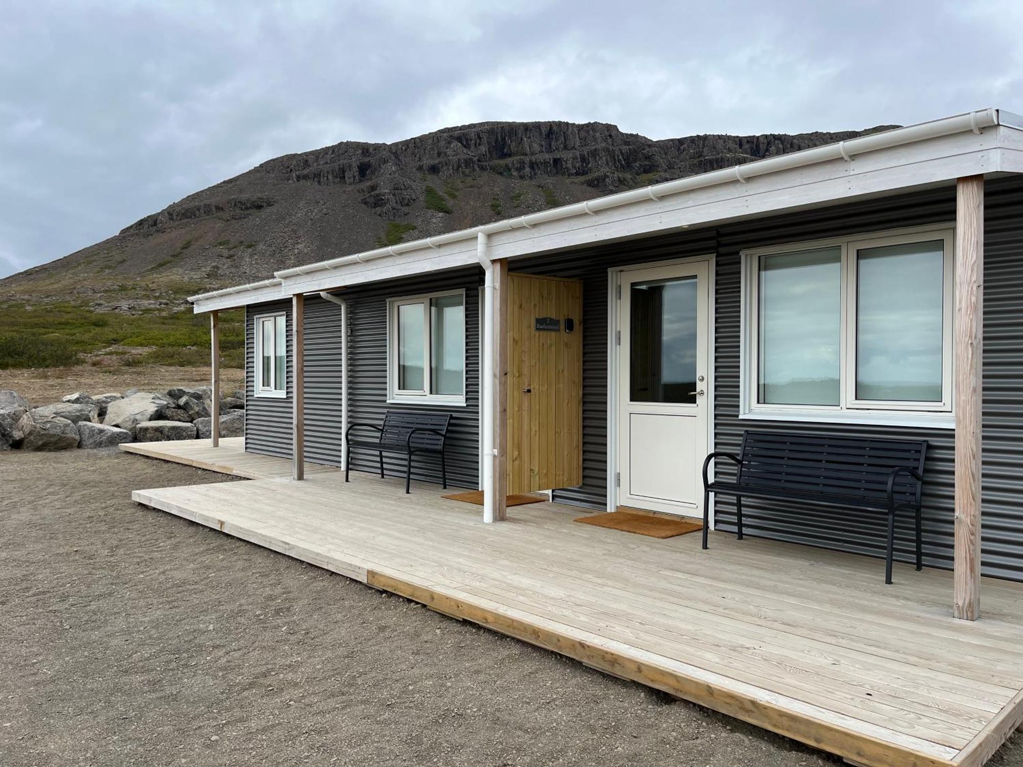 Stroend Guesthouse Hagi  Exterior photo